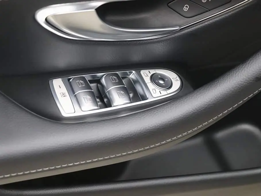 Mercedes-Benz E-Class 2023 — Şəkil 11/20