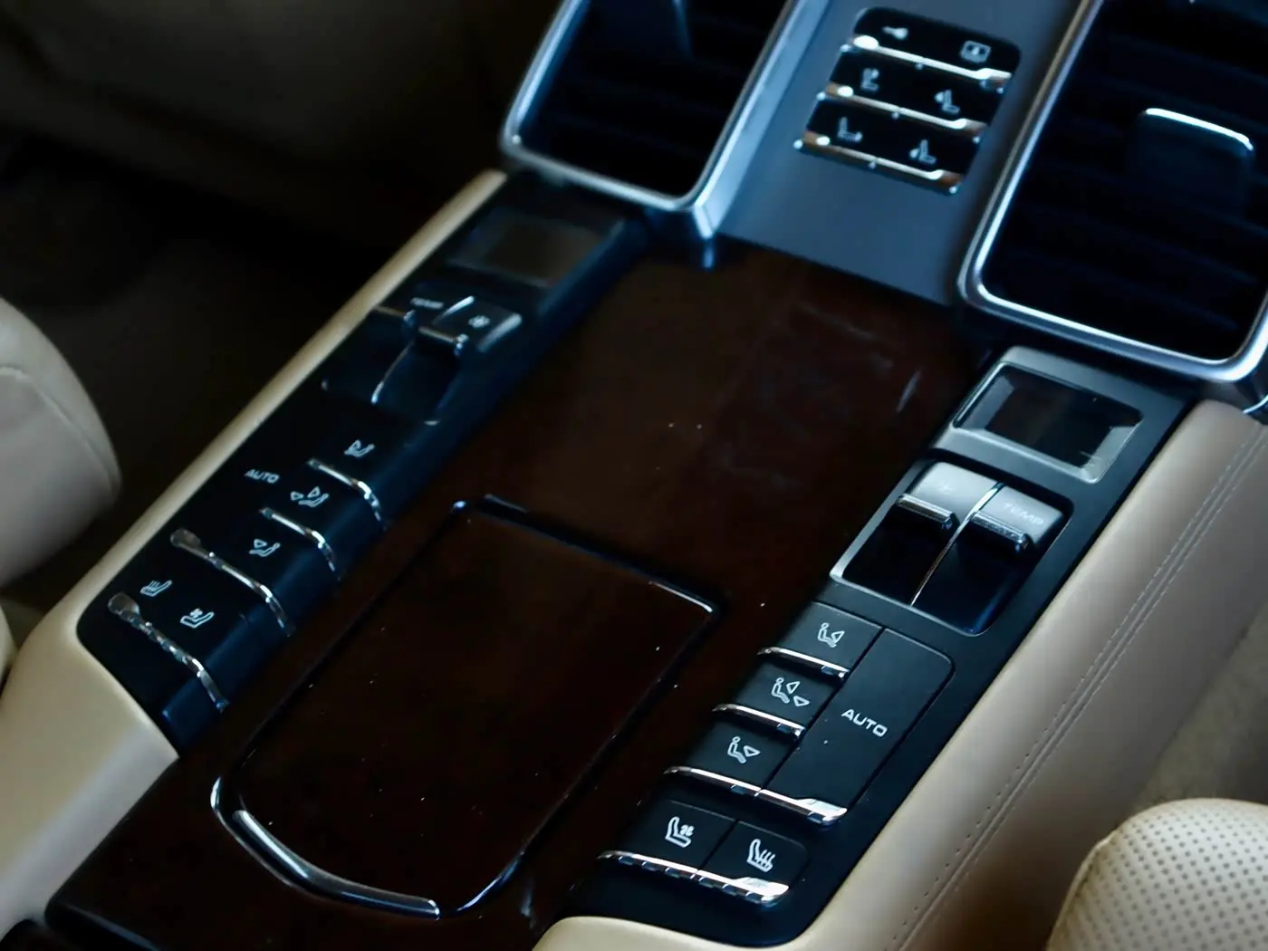 Porsche Panamera 2010 — Şəkil 12/13