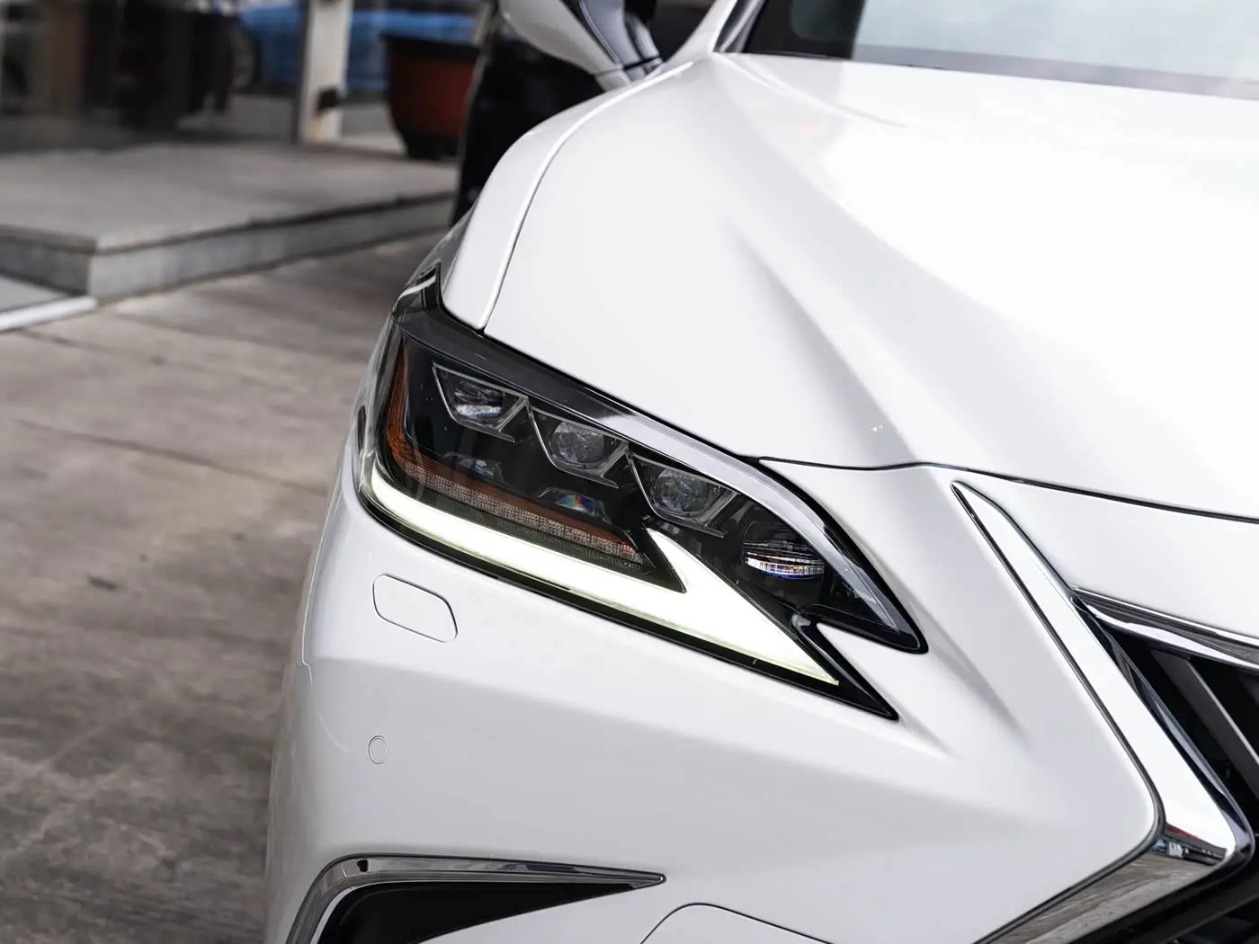 Lexus ES 2021 — Photo 6/20