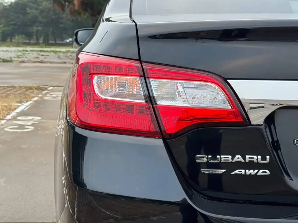 Subaru Legacy 2020 — Photo 13/20