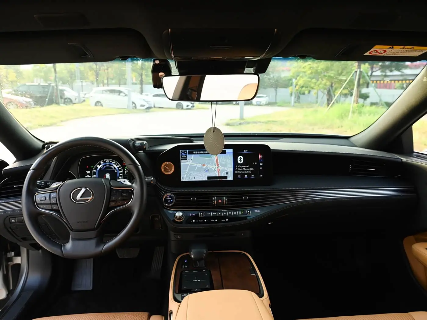 Lexus LS 2021 — Фото 9/19