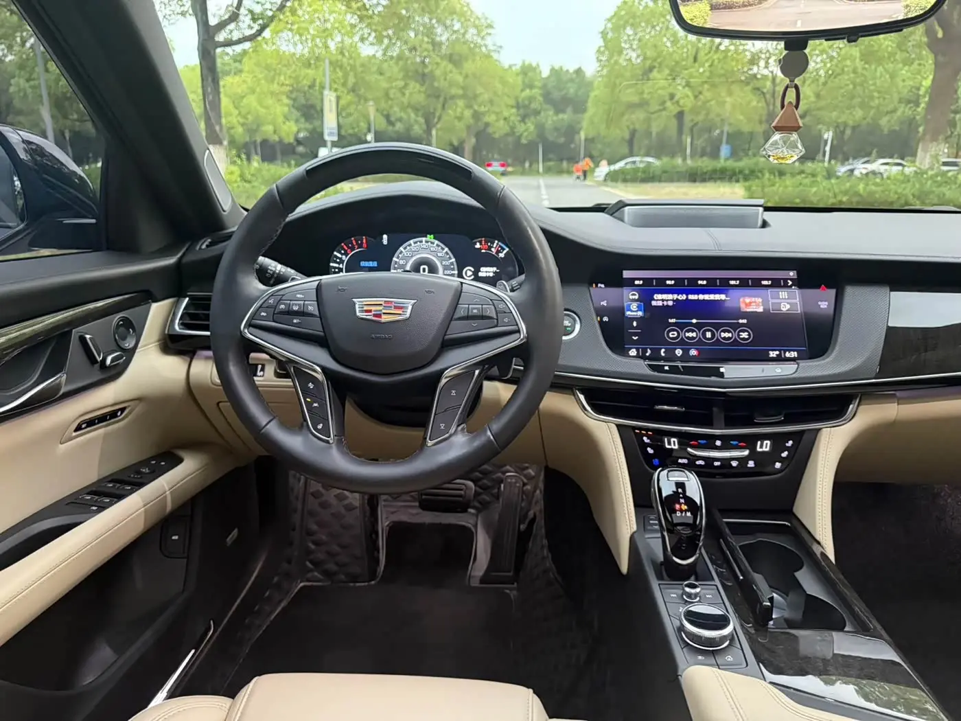 Cadillac CT6 2023 — Фото 12/20