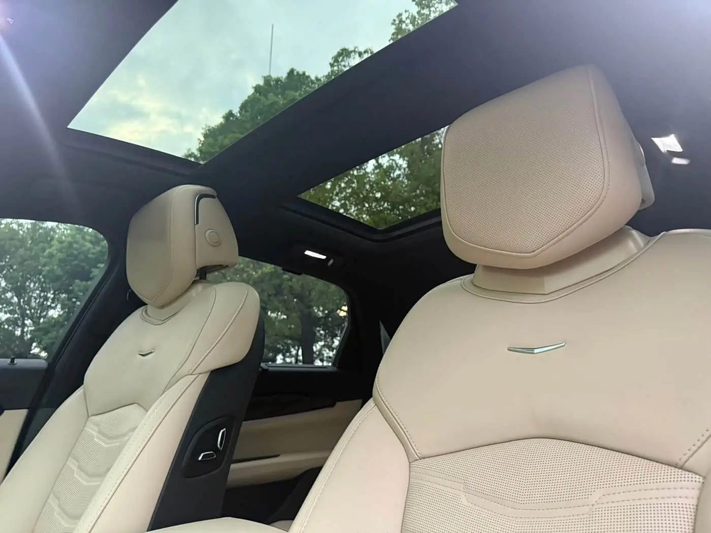 Cadillac CT6 2023 — Фото 17/20