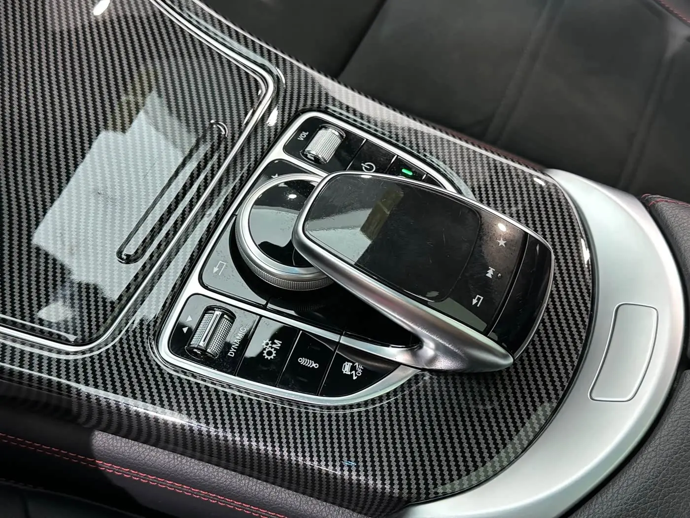 Mercedes-Benz GLC AMG 2018 — Photo 13/20