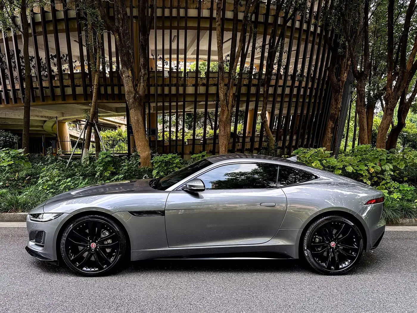 Jaguar F-TYPE 2023 — Photo 3/15