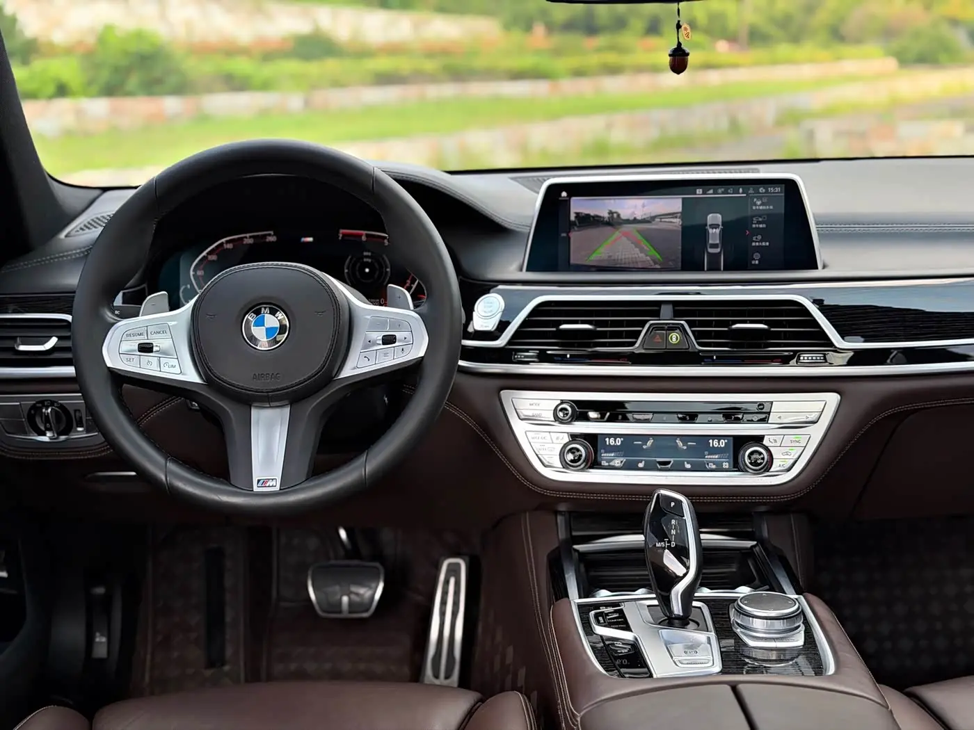 BMW 7 Series 2020 — Photo 10/20