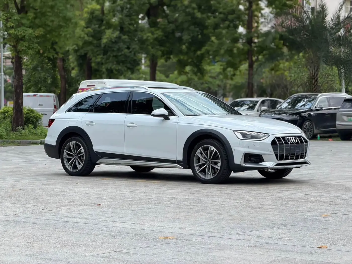 Audi A4 2021 — Photo 3/9