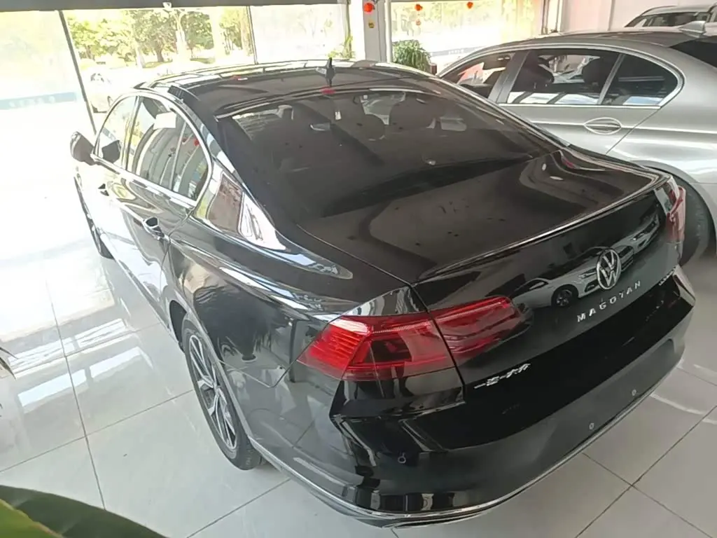 Volkswagen Magotan 2022 — Photo 5/20