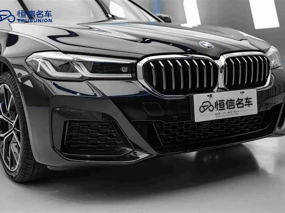 BMW 5 Series 2022 — Şəkil 9/20