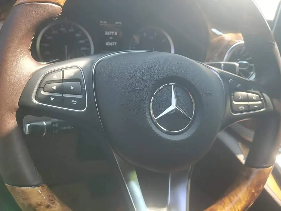 Mercedes-Benz Vito 2023 — Şəkil 15/16