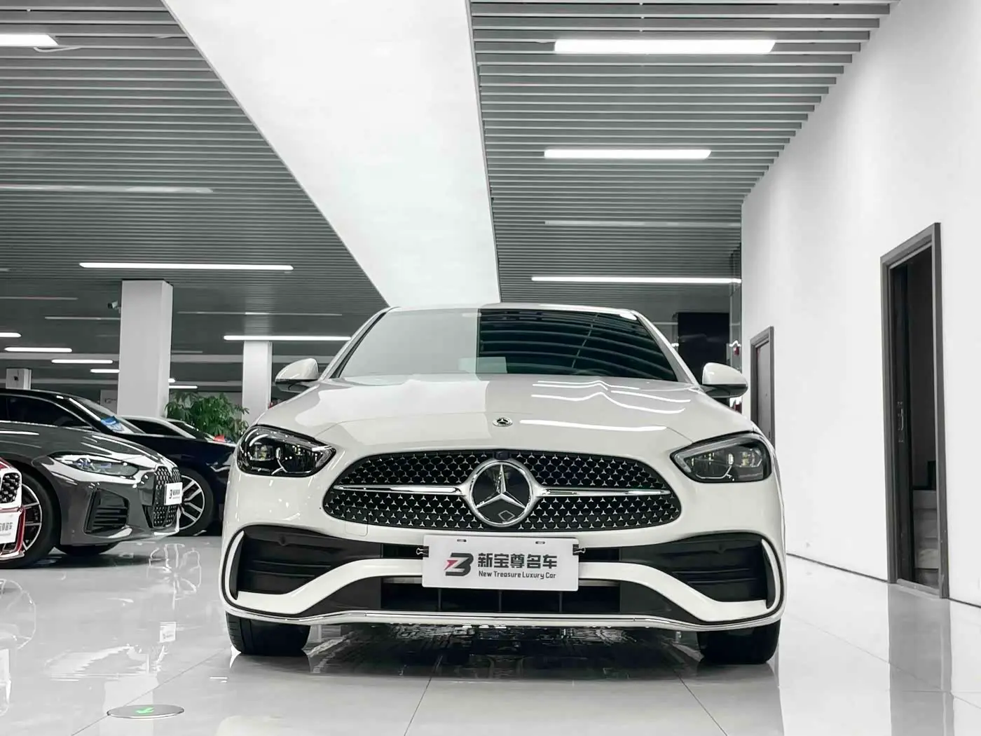Mercedes-Benz C-Class 2023 — Фото 2/16