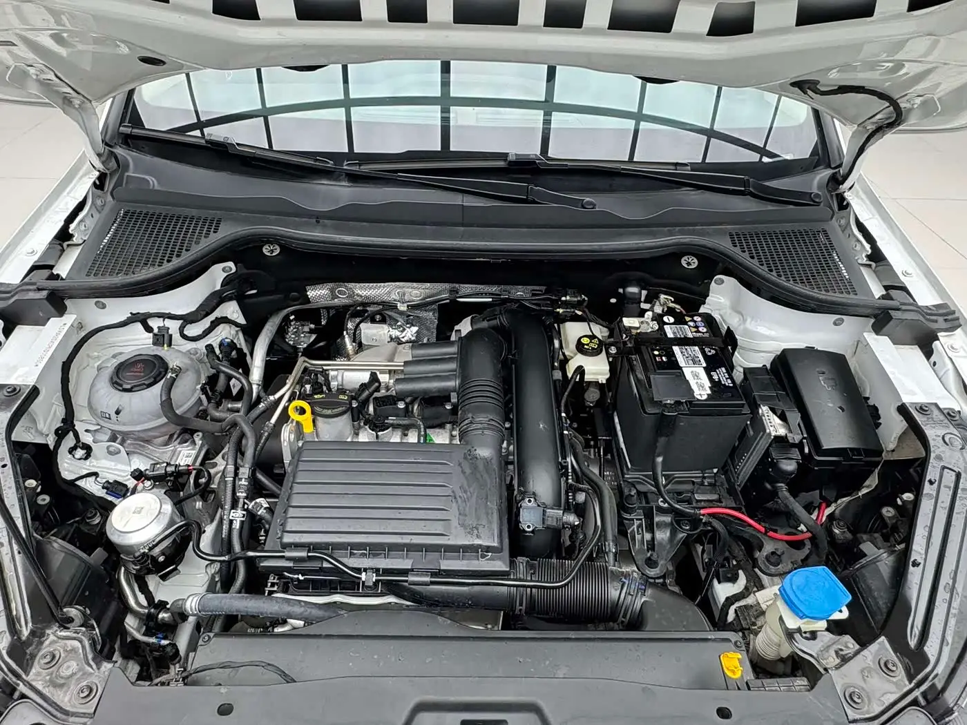 Škoda Karoq 2023 — Photo 19/20