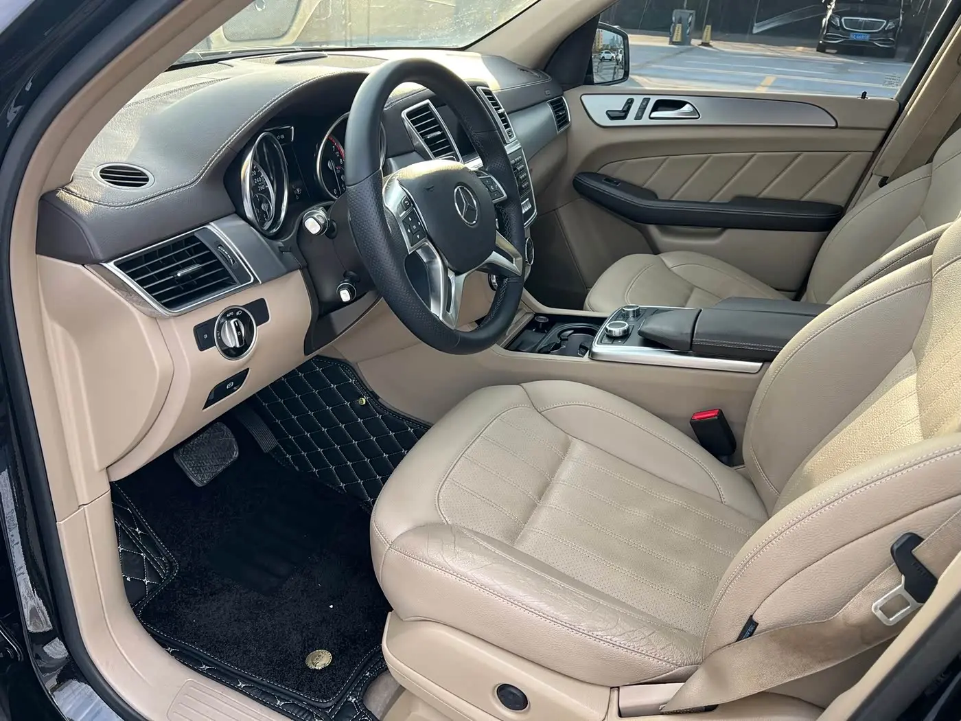 Mercedes-Benz GL-Class 2015 — Şəkil 10/19