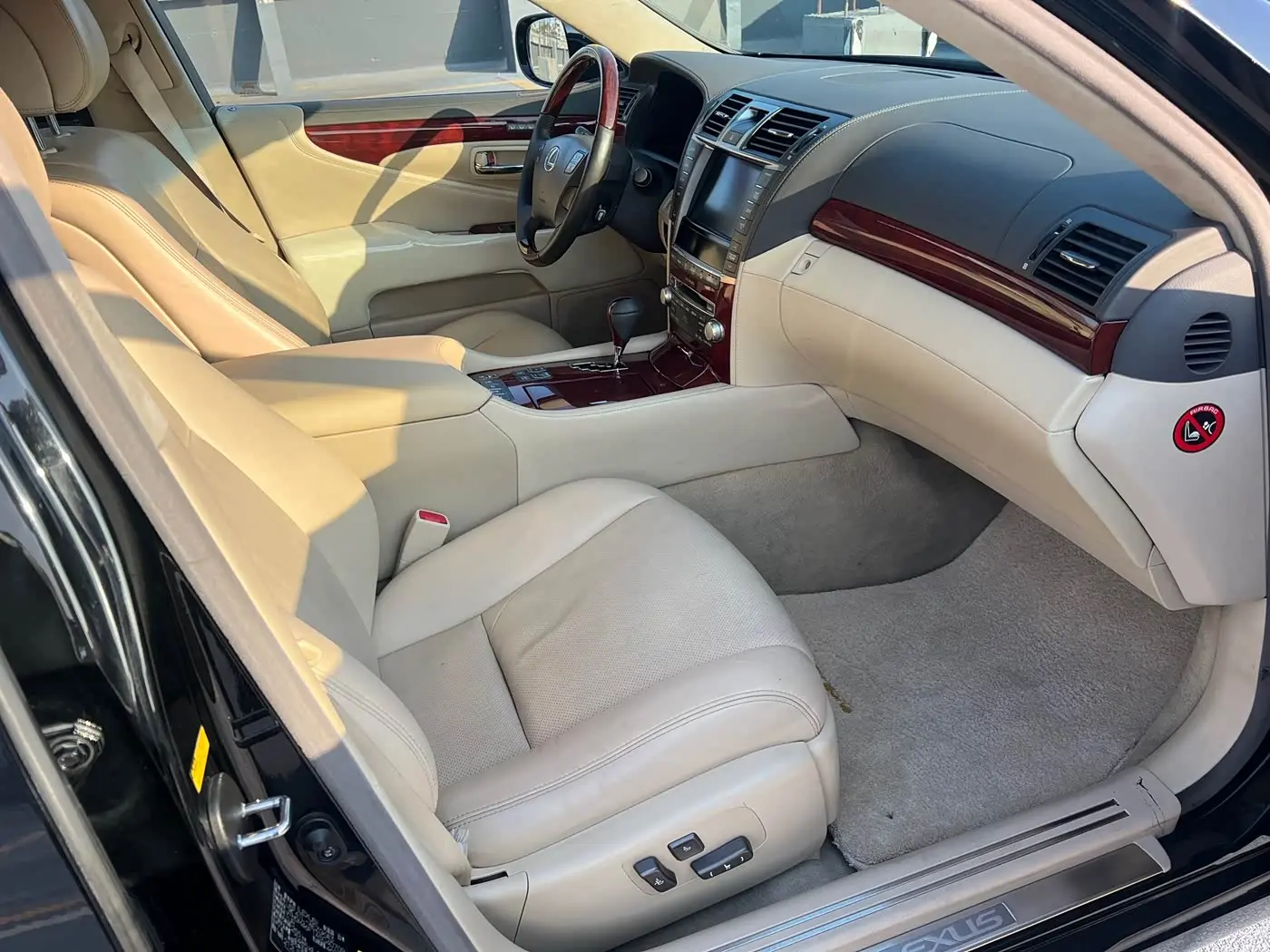 Lexus LS 2010 — ფოტო 10/20