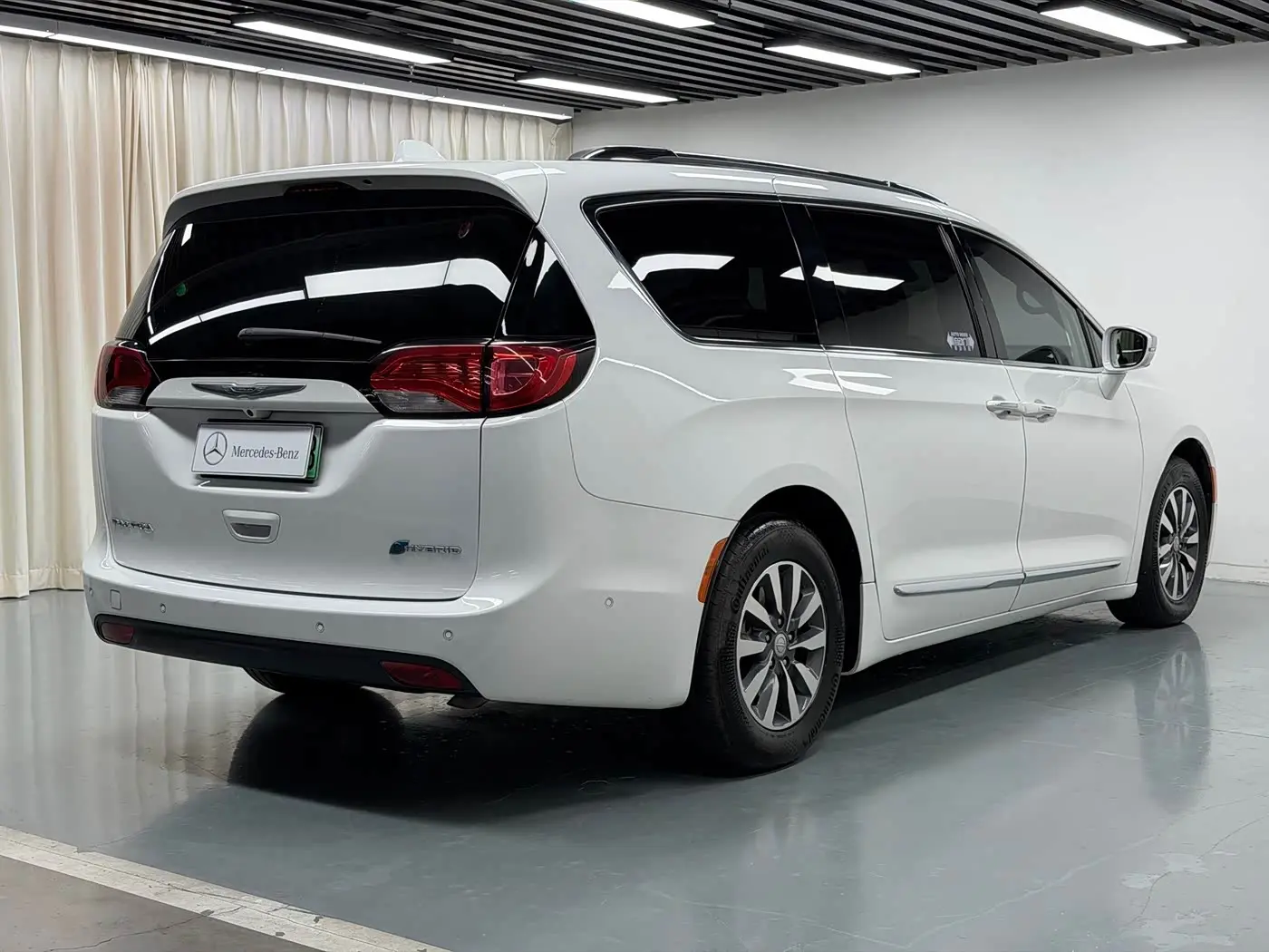 Chrysler Grand Caravan PHEV 2021 — Фото 19/19