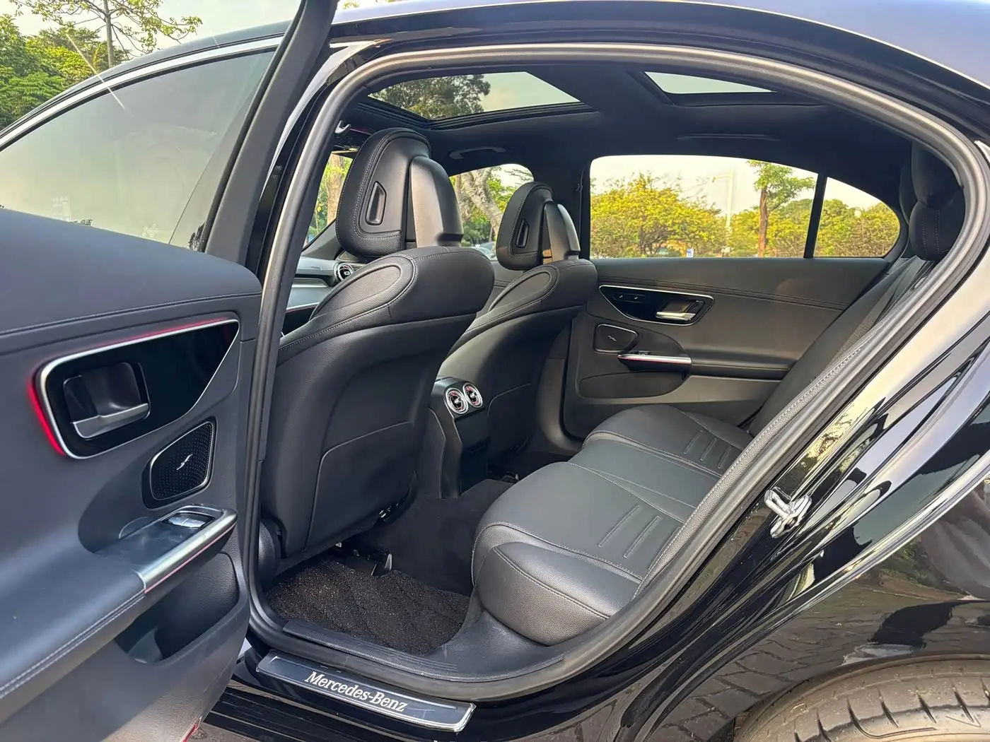 Mercedes-Benz C-Class 2022 — Фото 7/17
