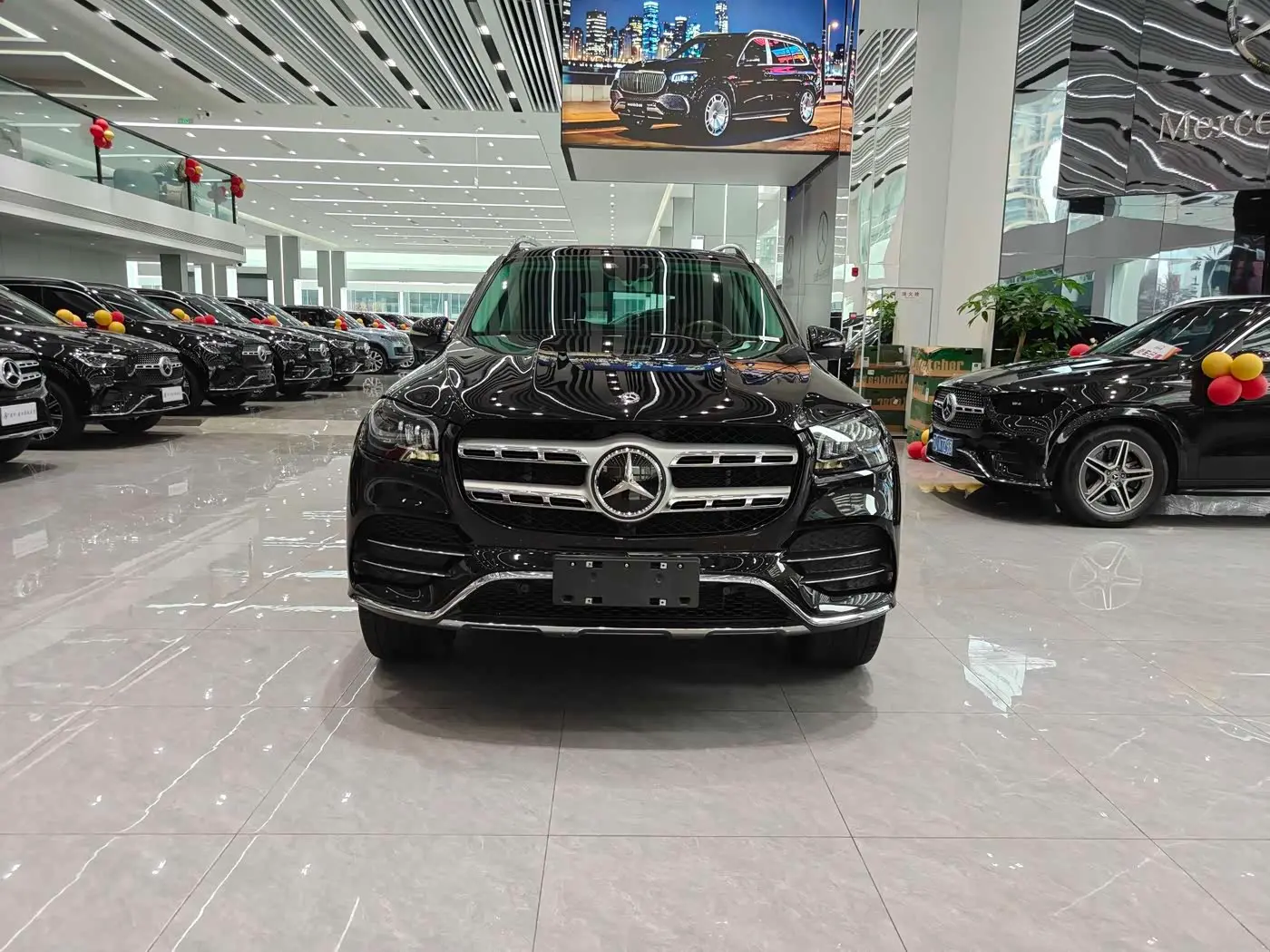 Mercedes-Benz GLS 2020 — Photo 2/17
