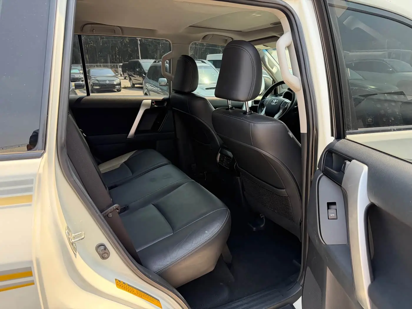 Toyota Prado 2016 — Photo 16/20