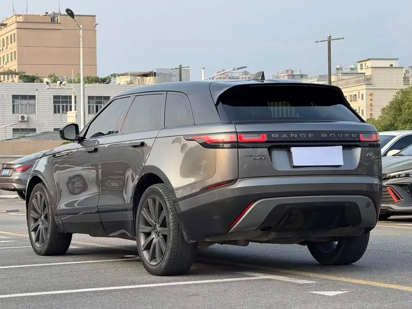 Land Rover Range Rover Velar 2017 — Şəkil 9/9