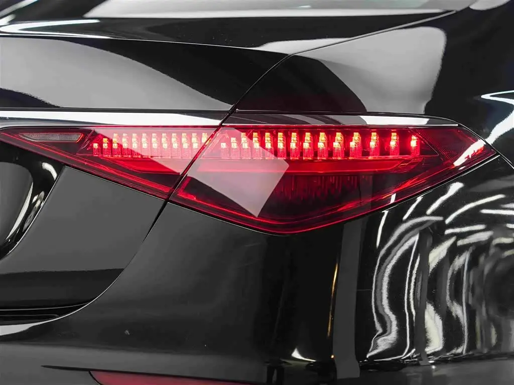 Mercedes-Benz S-Class 2024 — Фото 13/14