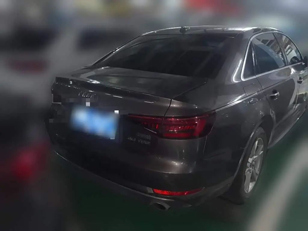 Audi A4L 2018 — Photo 5/20
