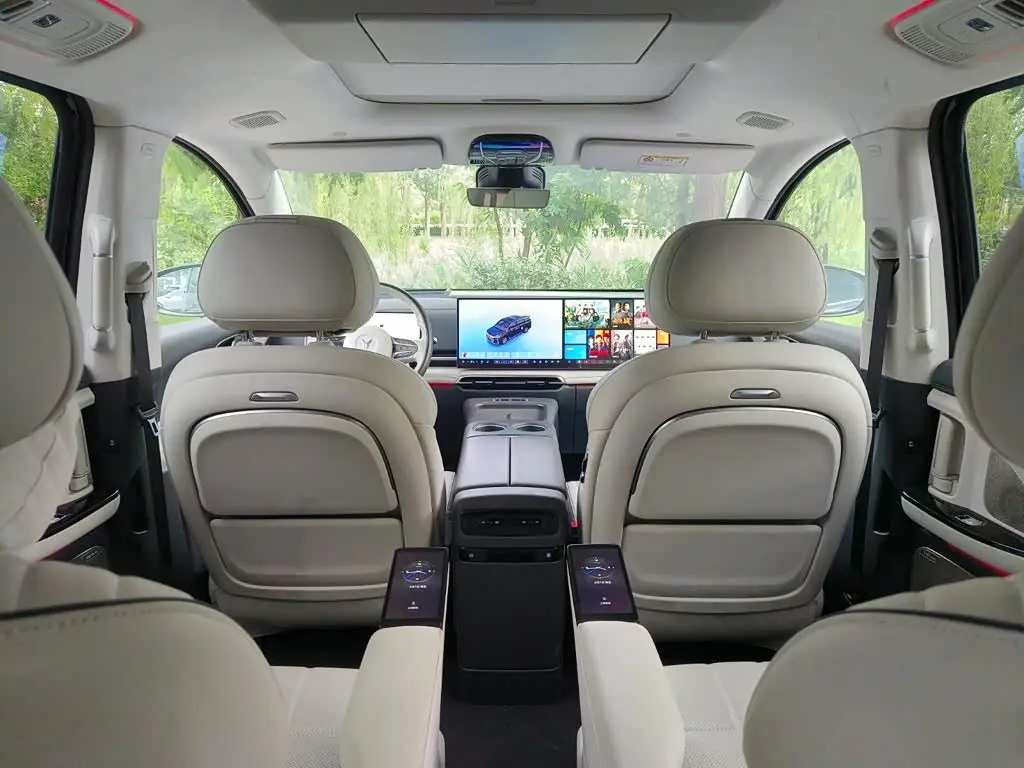 Voyah Auto Voyah Dreamer 2024 — ფოტო 16/19