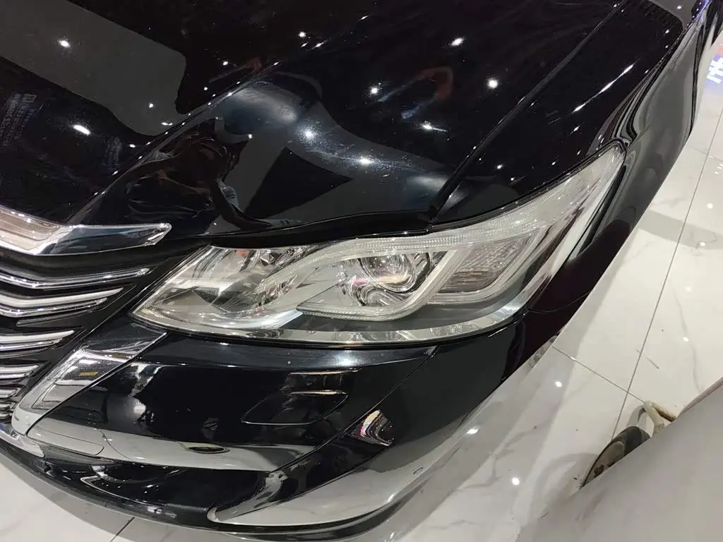 Toyota Crown 2017 — Photo 18/20
