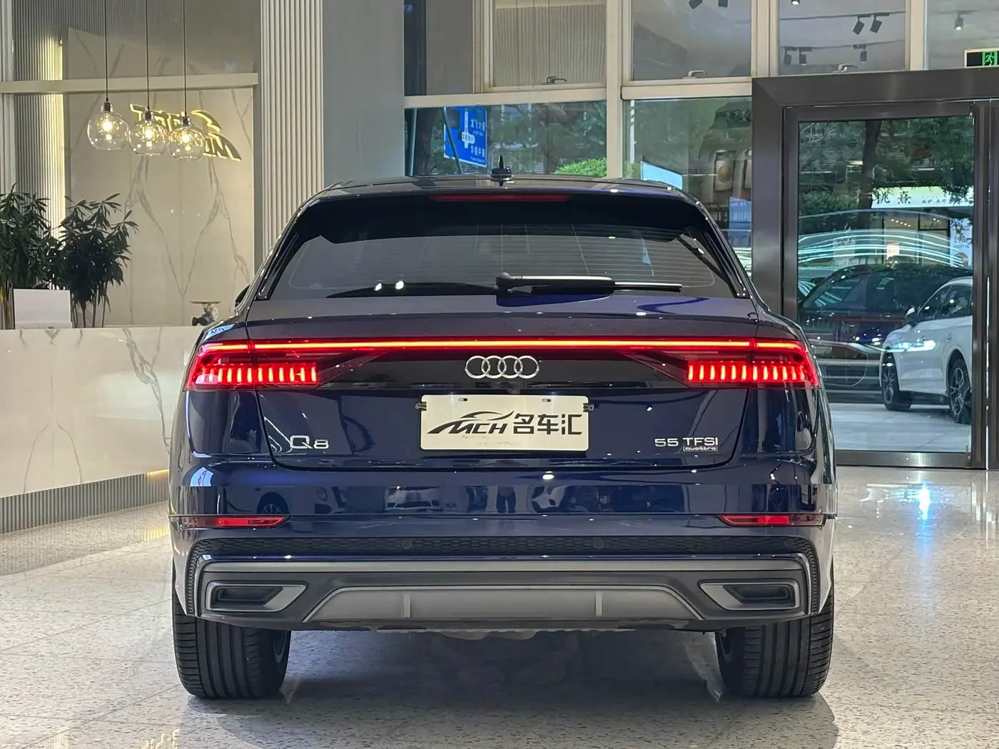 Audi Q8 2021 — Photo 4/15