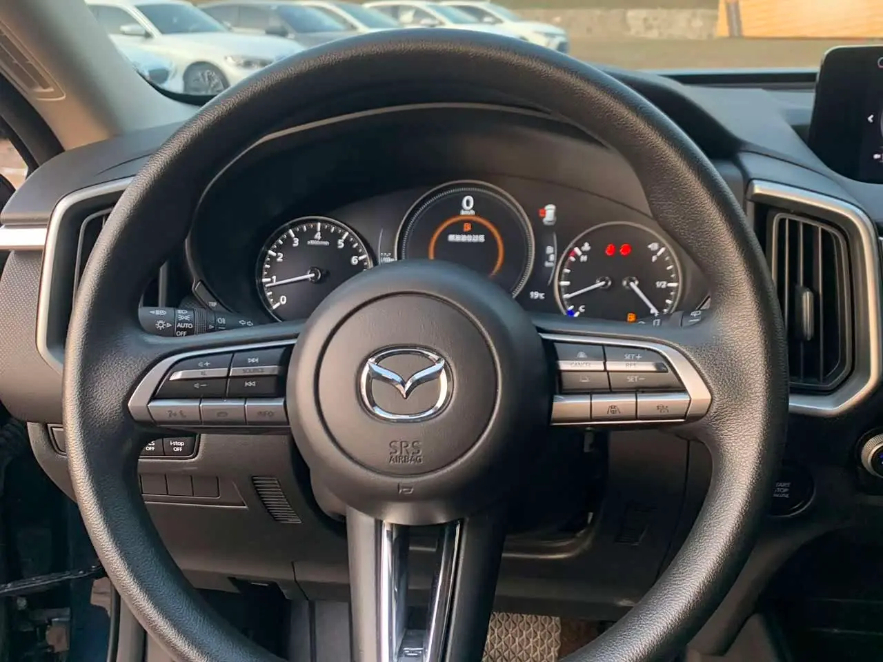 Mazda CX-50 Xingye 2023 — Şəkil 12/15