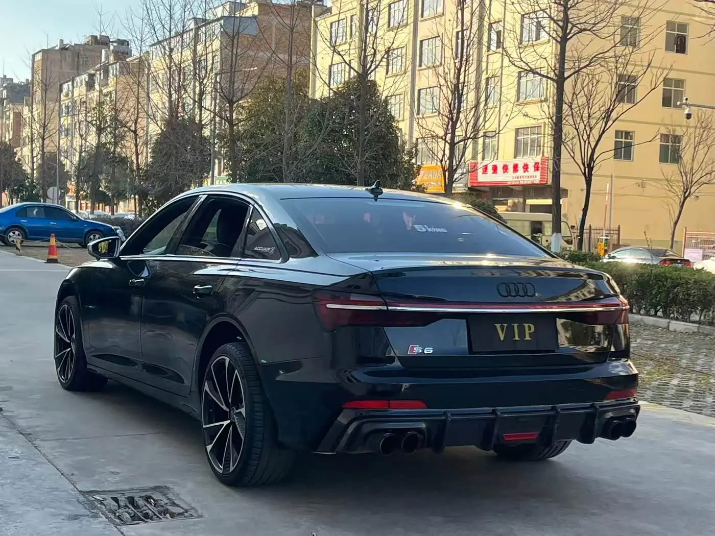 Audi A6L 2019 — Şəkil 9/15