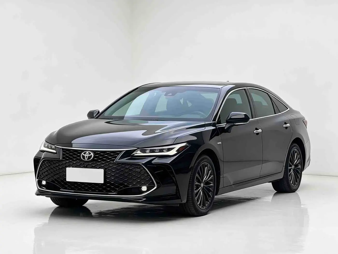 Toyota Avalon 2024 — ფოტო 1/9