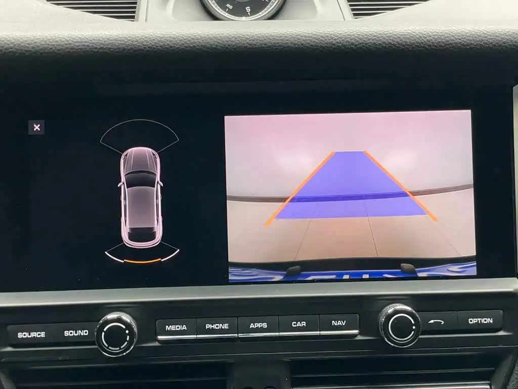 Porsche Macan 2020 — Фото 20/20