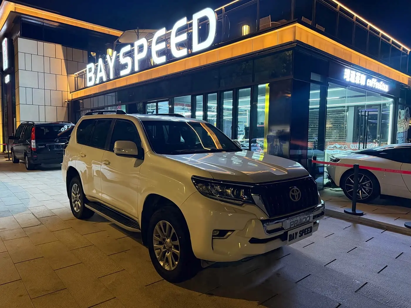 Toyota Prado 2018 — Фото 1/16