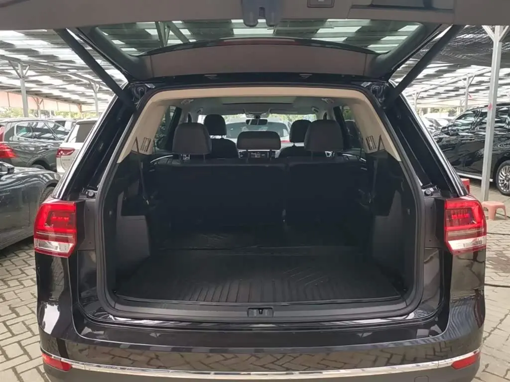 Volkswagen Teramont 2020 — Photo 19/20