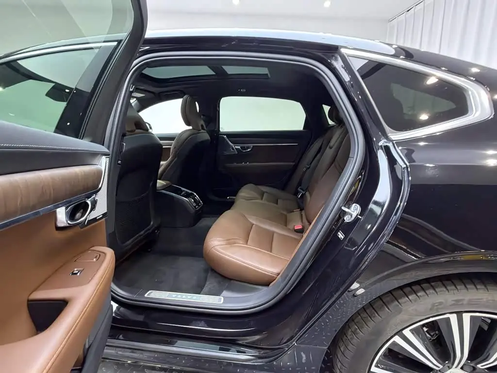Volvo S90 2024 — ფოტო 11/15