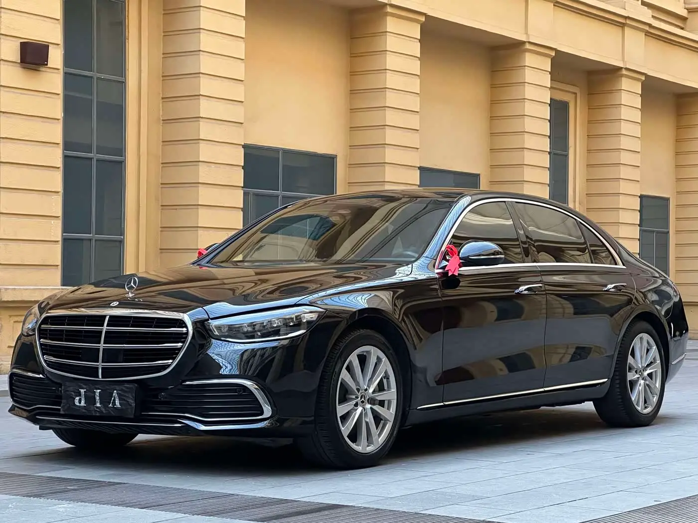 Mercedes-Benz S-Class 2023 — Photo 3/20