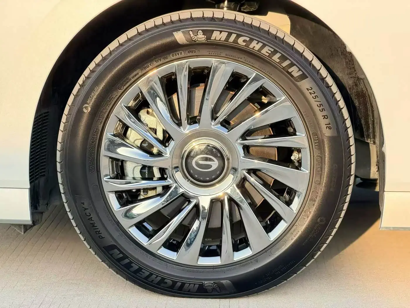 GAC Trumpchi Trumpchi M8 2024 — Photo 11/18