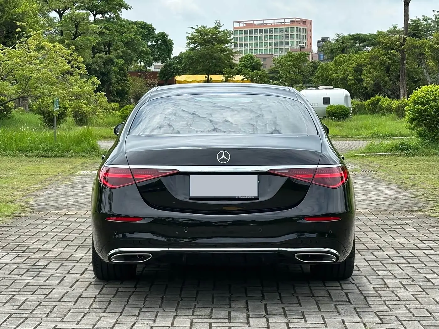 Mercedes-Benz S-Class 2022 — Photo 5/17