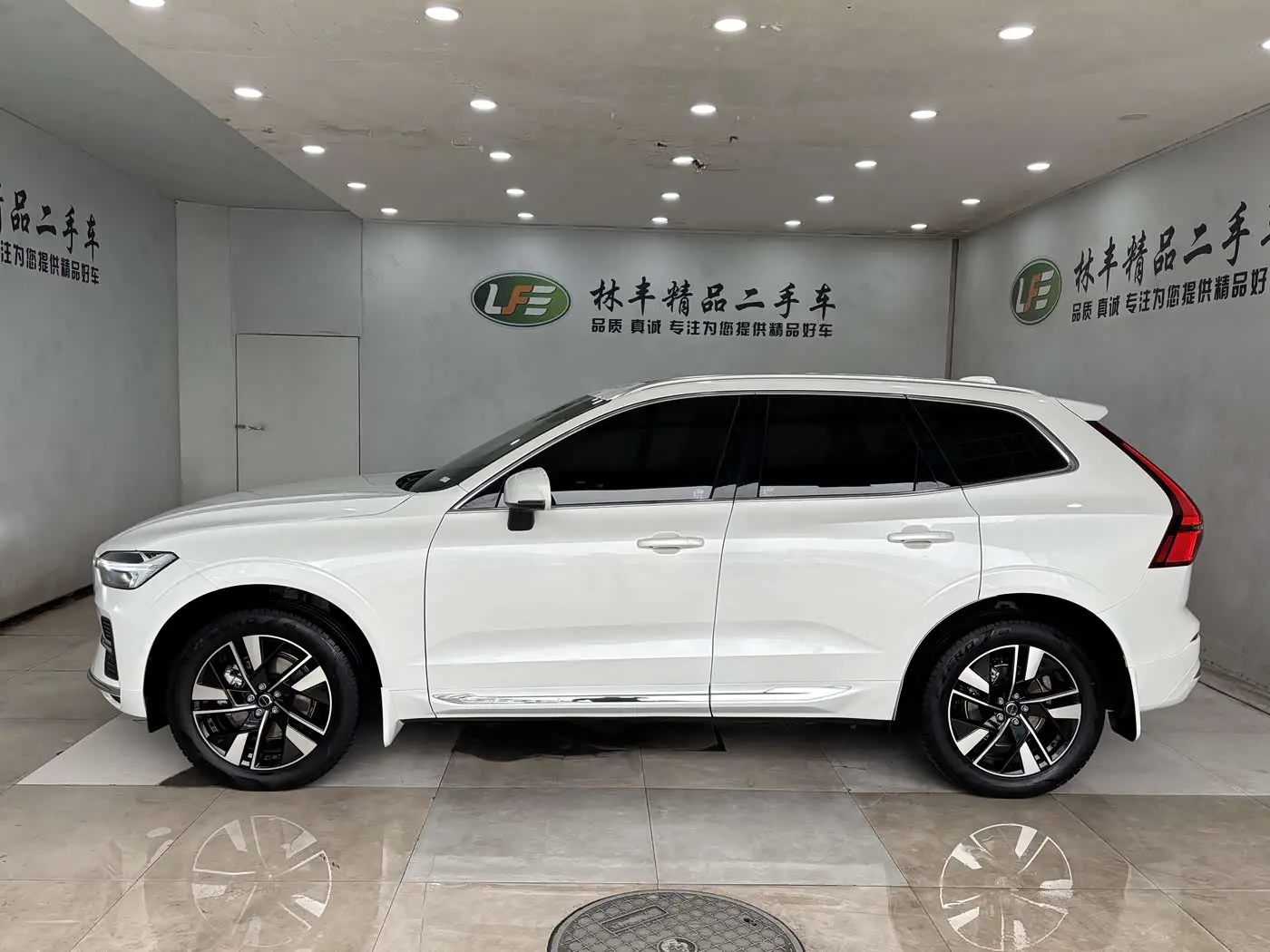 Volvo XC60 2025 — Photo 5/20