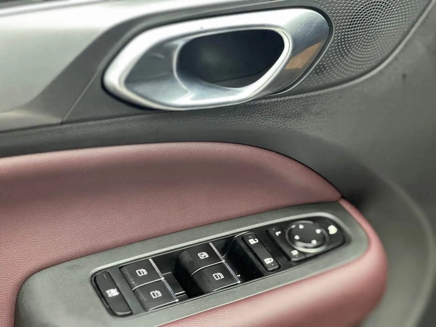 GAC Trumpchi Trumpchi M6 2022 — Фото 18/20