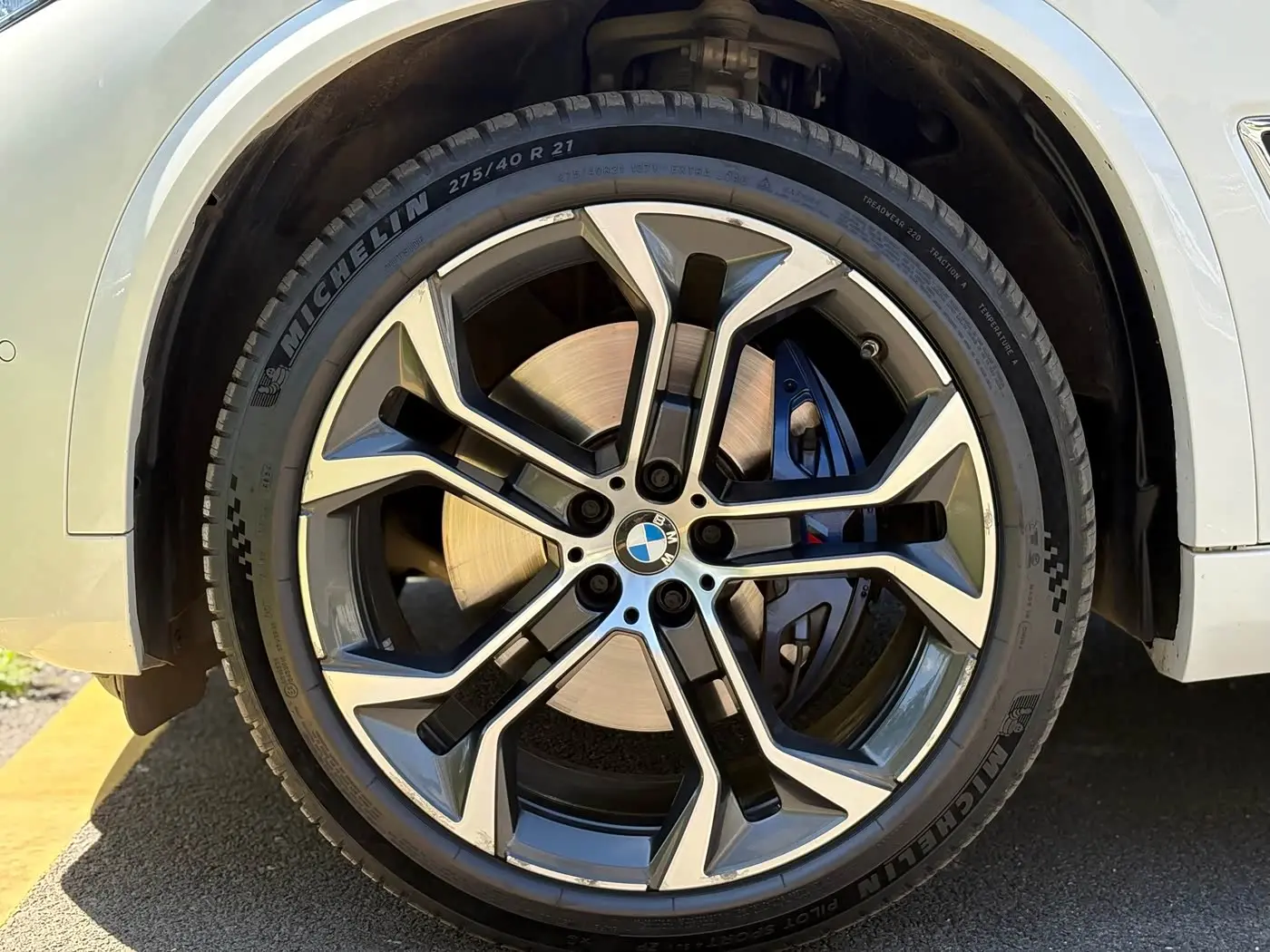 BMW X5 2023 — Фото 15/17