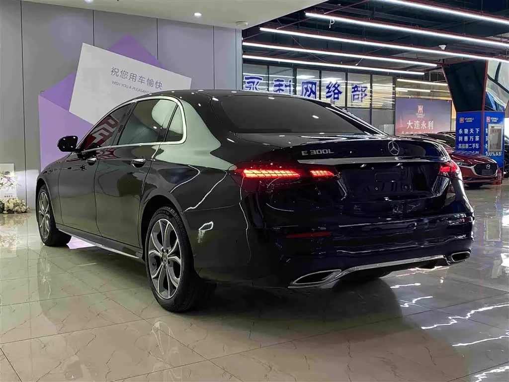 Mercedes-Benz E-Class 2023 — Şəkil 18/18