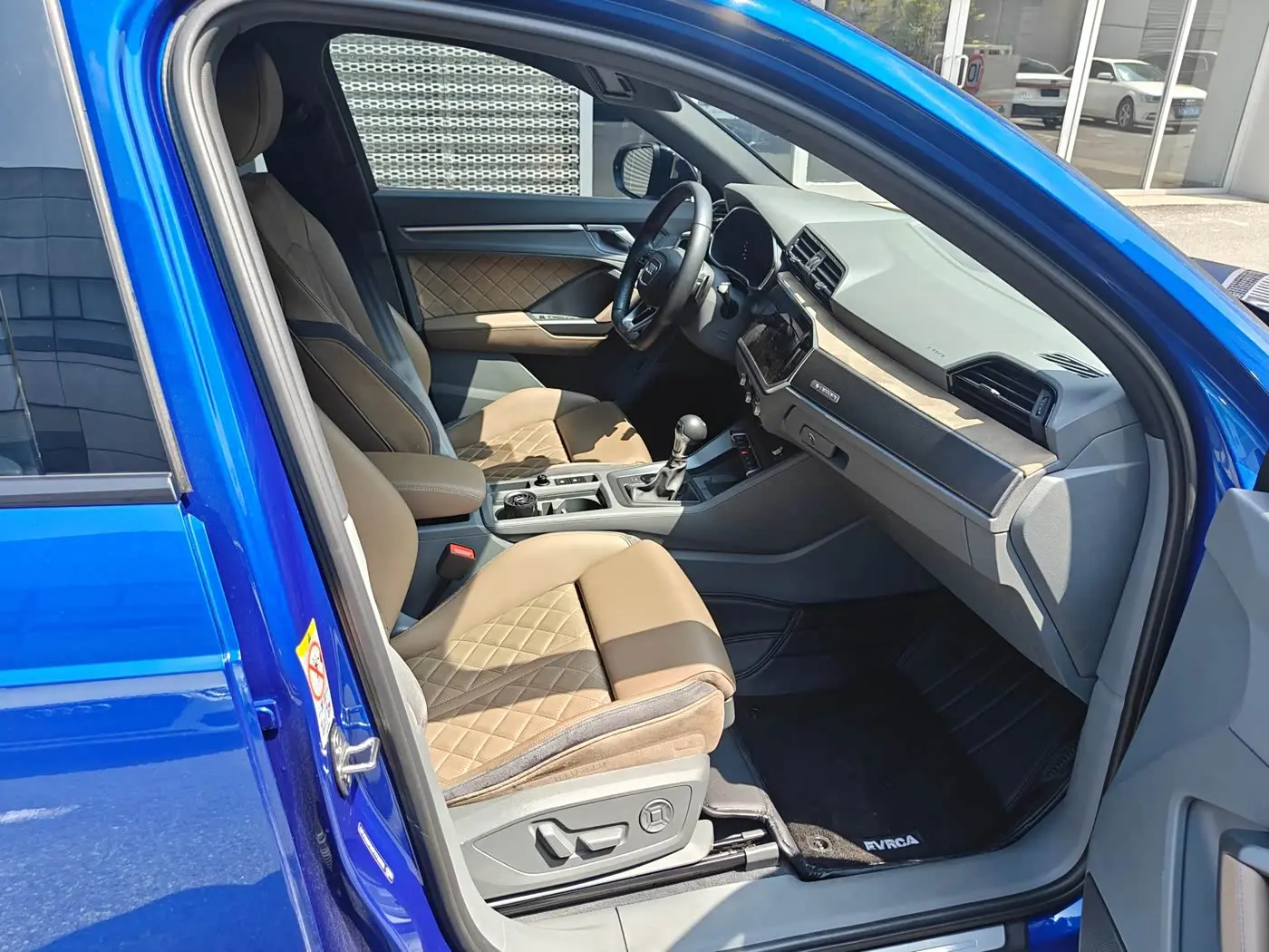 Audi Q3 2023 — Фото 16/19
