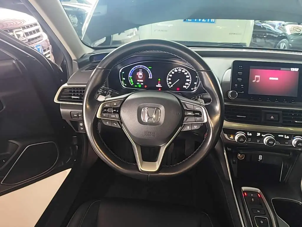 Honda Accord 2020 — Фото 11/20