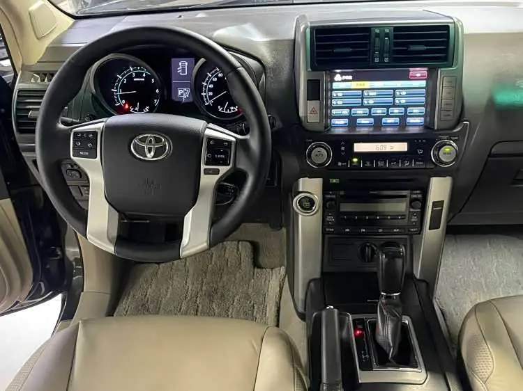 Toyota Prado 2013 — Şəkil 8/8