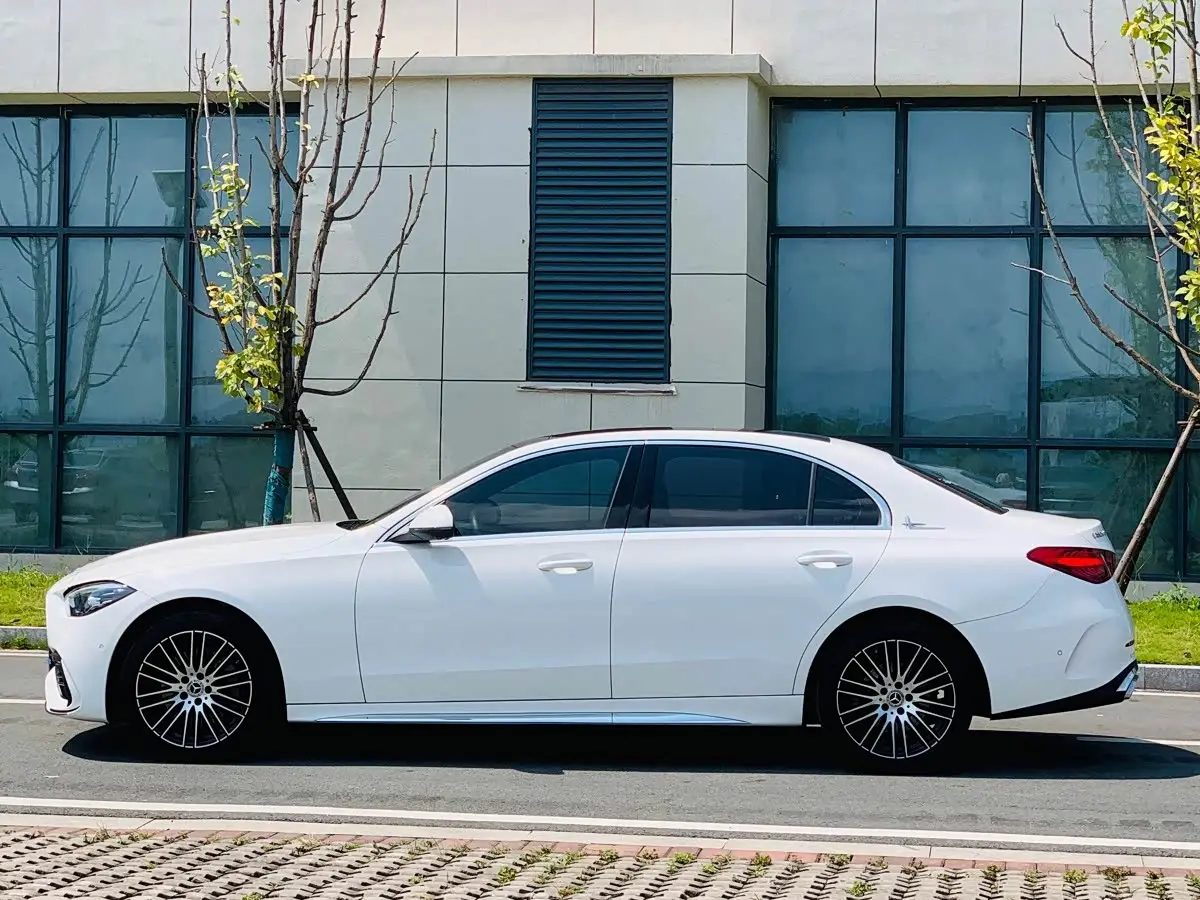 Mercedes-Benz C-Class 2024 — Şəkil 4/20