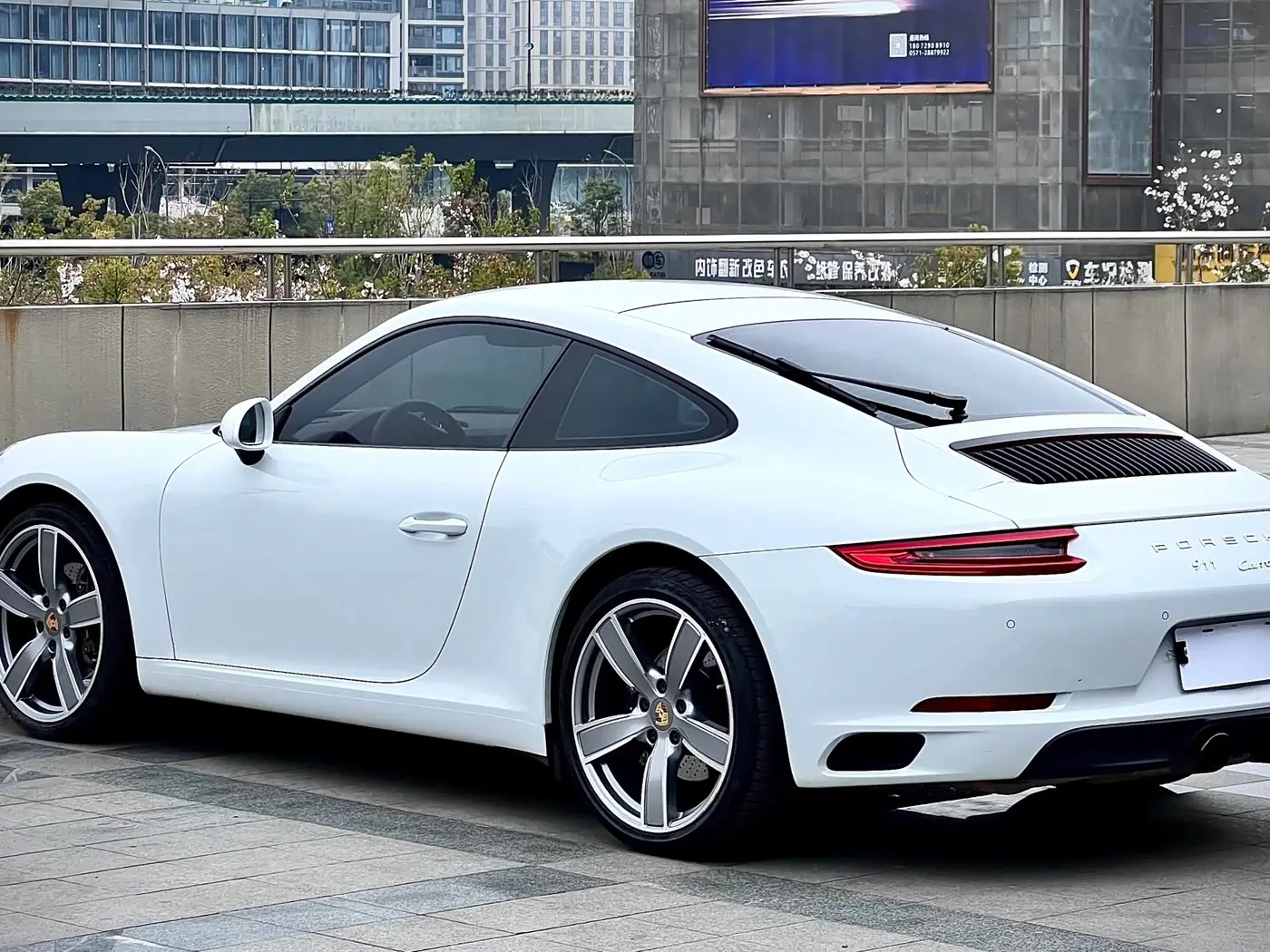Porsche 911 2018 — Şəkil 7/16