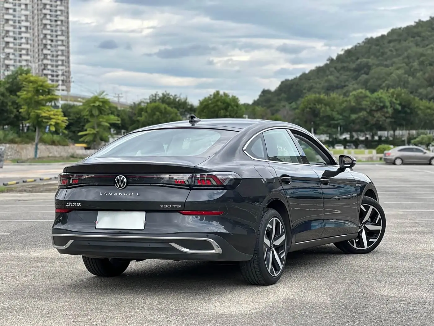 Volkswagen Lamando 2024 — Photo 9/13
