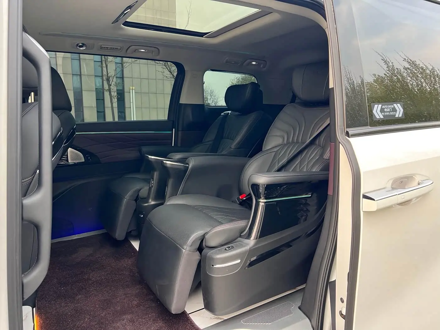GAC Trumpchi Trumpchi M8 2023 — Photo 8/9