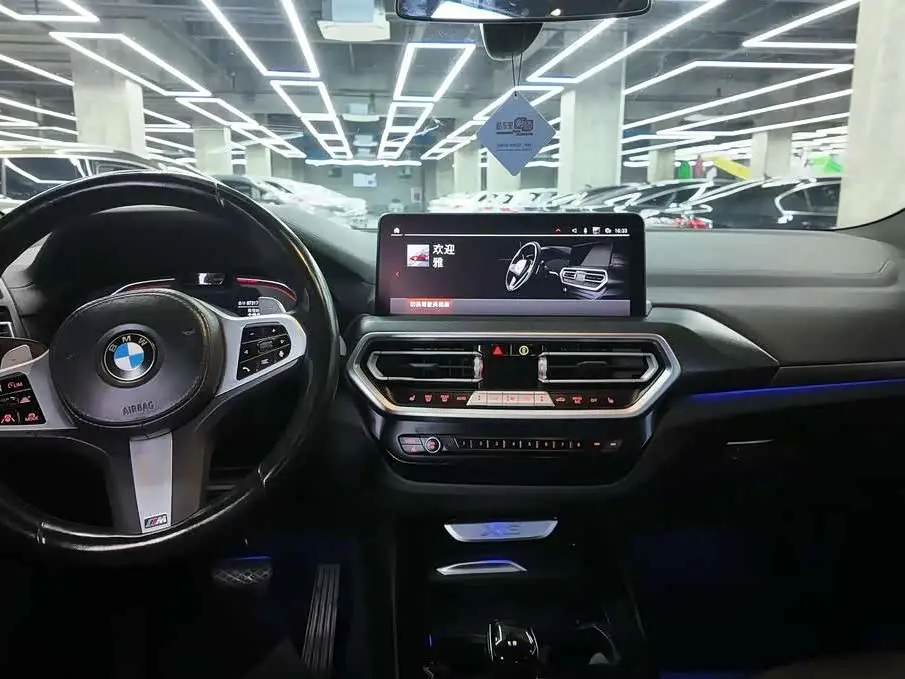 BMW X3 2022 — Photo 15/18